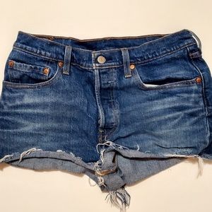 levi’s blue jean shorts